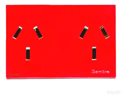 Tomacorriente Doble Normalizado Rojo